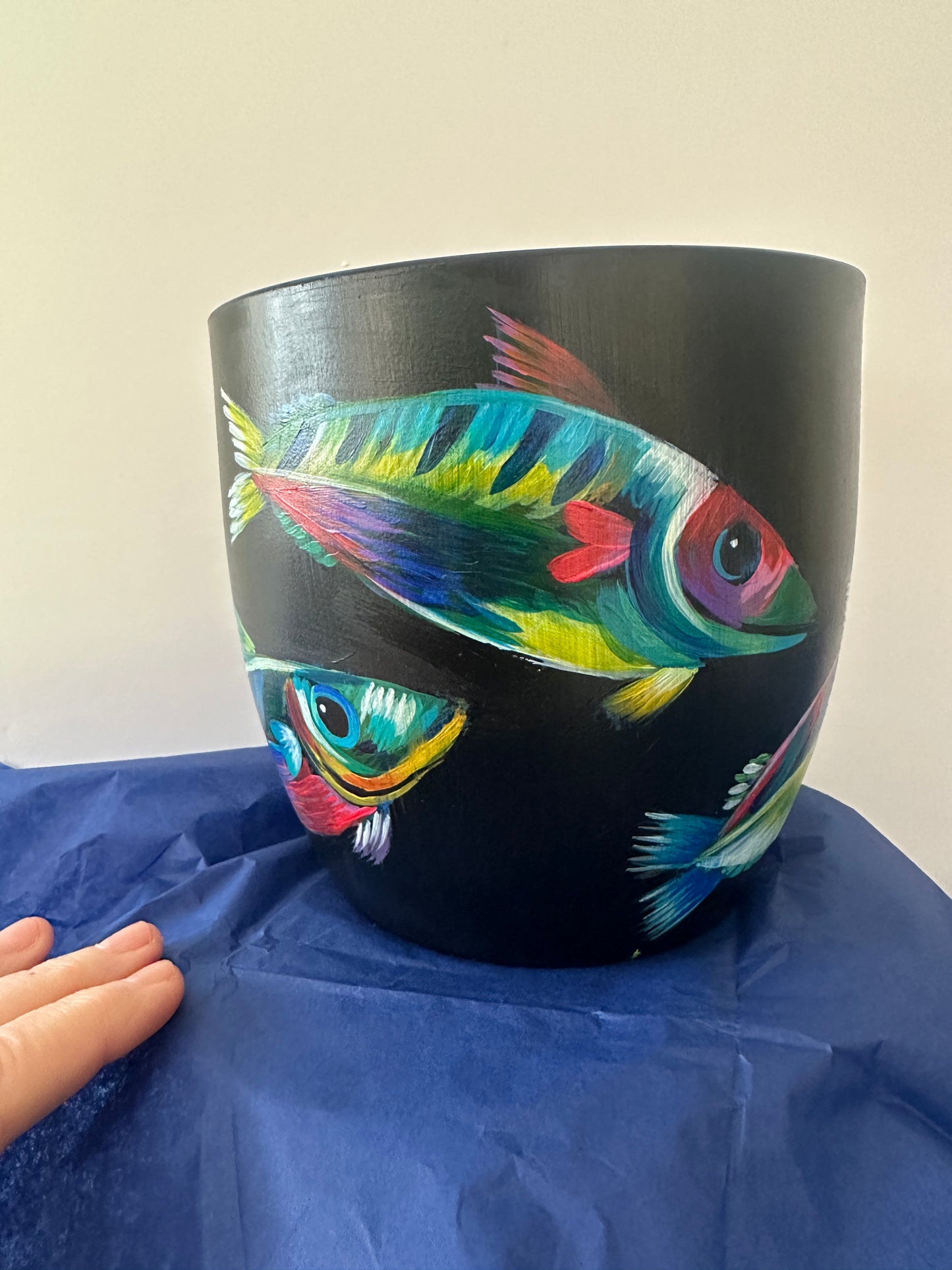 ‘Tidal Bloom’ – Hand painted Fish Pot (Small)